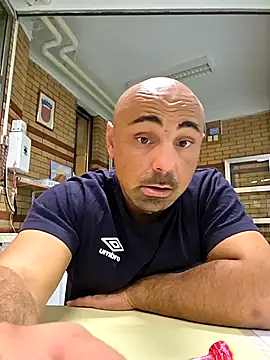 Snapshot of Insaneman1 chatting on 22, 10, 2025 Insaneman1 online show from 22, 10, 2025