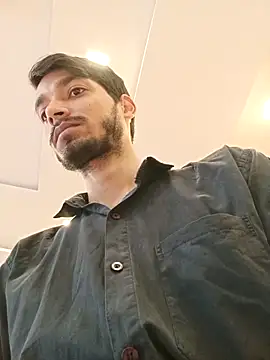 Snapshot of Tarun_0026 chatting on 7, 10, 2025 Tarun 0026 online show from 7, 10, 2025