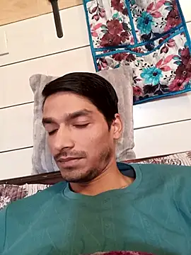 Snapshot of Tarun_0026 chatting on 1, 12, 2025 Tarun 0026 online show from 1, 12, 2025