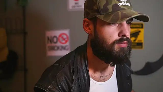 HairyRobxxx online show from 30, 11, 2025