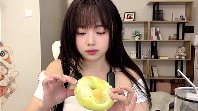 Snapshot of Chenjing0 chatting on 21, 10, 2025 Chenjing0 online show from 21, 10, 2025