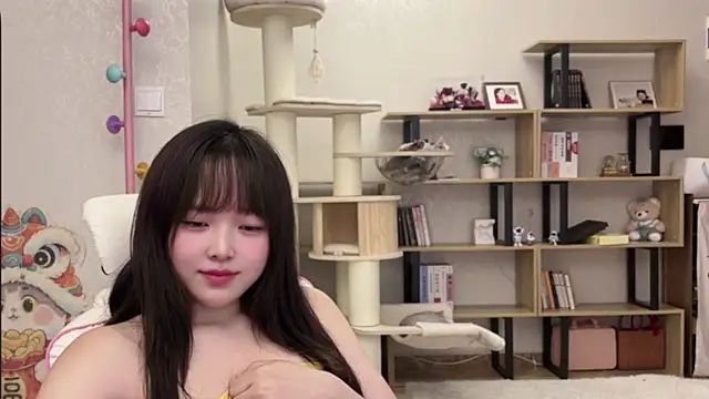 Snapshot of Chenjing0 chatting on 10, 11, 2025 Chenjing0 online show from 10, 11, 2025