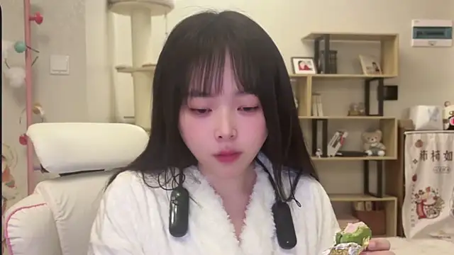 Chenjing0 online show from 17, 12, 2025