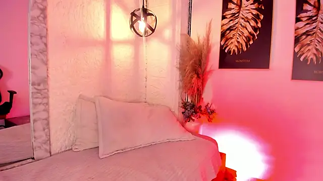 Scarlet lace online show from 17, 10, 2025