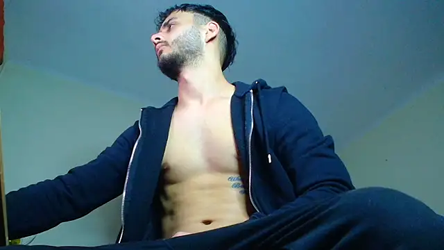 XanderCage99 online show from 31, 1, 2025