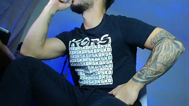 XanderCage99 online show from 19, 11, 2025