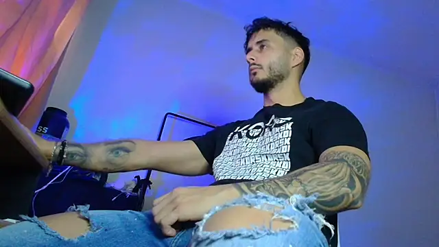 XanderCage99 online show from 25, 11, 2025