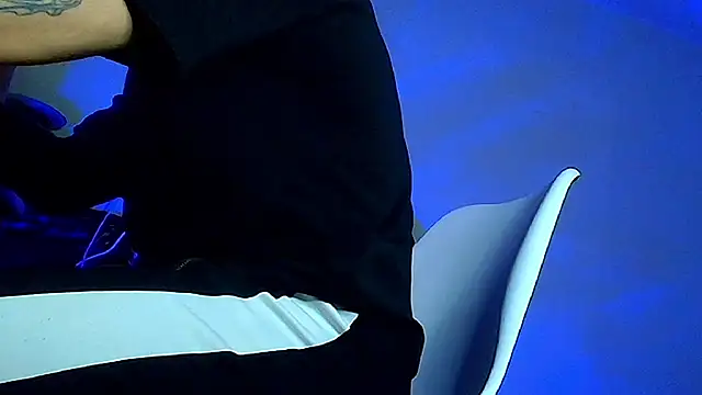 XanderCage99 online show from 10, 2, 2026