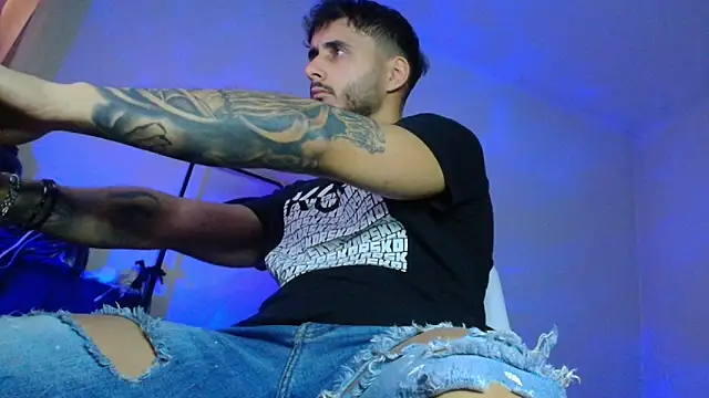 XanderCage99 online show from 26, 11, 2025