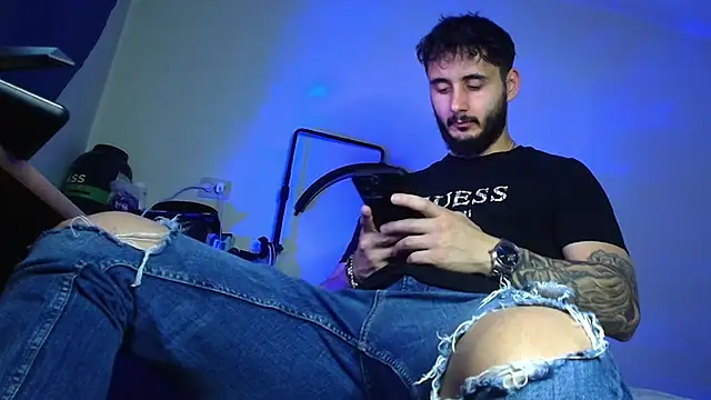 Snapshot of XanderCage99 chatting on 17, 6, 2026 XanderCage99 online show from 17, 6, 2026