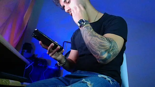 XanderCage99 online show from 7, 11, 2025