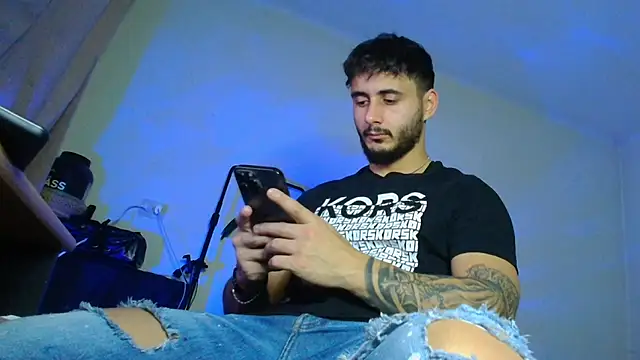 XanderCage99 online show from 21, 11, 2025