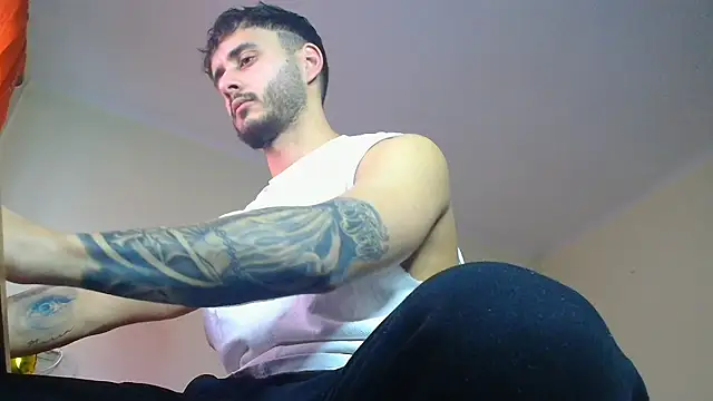XanderCage99 online show from 31, 1, 2025