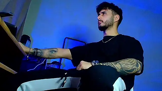 XanderCage99 online show from 25, 2, 2026