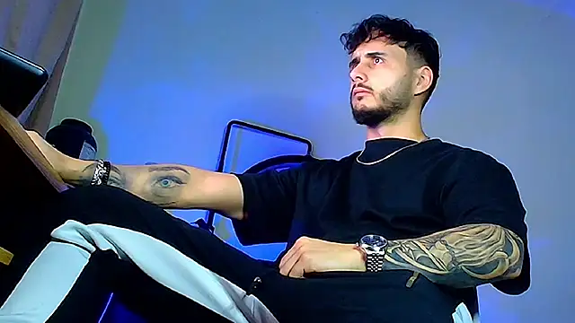 XanderCage99 online show from 17, 2, 2026