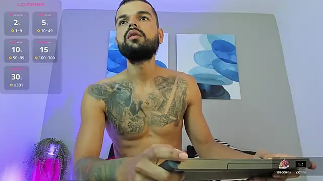 Snapshot of Emilio_Wolf chatting on 14, 3, 2025 Emilio Wolf online show from 14, 3, 2025