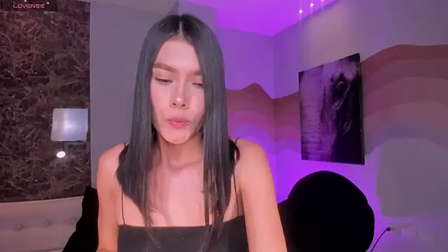 NiaSalvatore online show from 12, 2, 2026