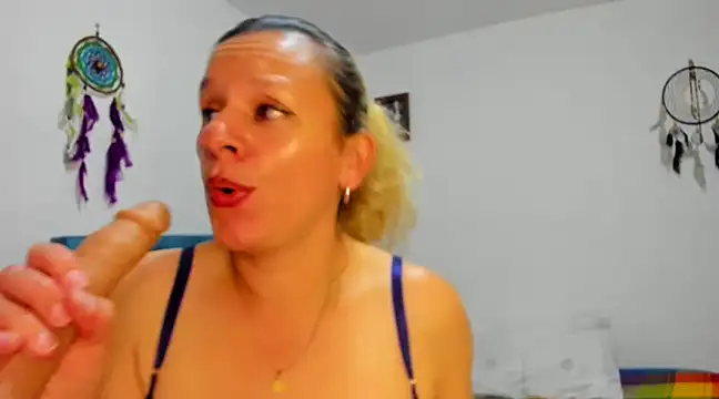 sofi saliva2511 online show from 25, 2, 2025