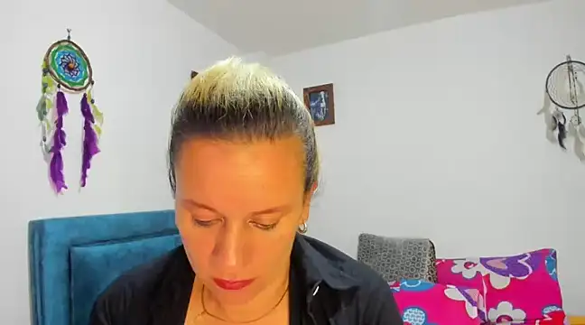 sofi saliva2511 online show from 10, 2, 2025