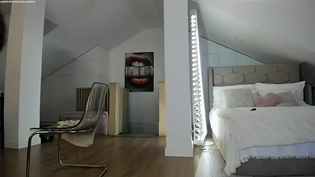 Yourhotqueeen online show from 13, 10, 2025