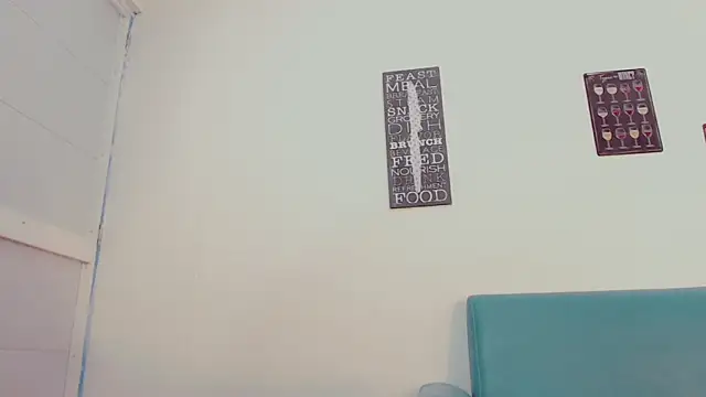 tiffany wilson 2 online show from 24, 1, 2025