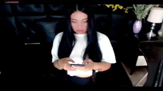 Carolaine01 online show from 5, 2, 2025
