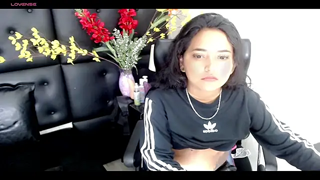 Carolaine01 online show from 13, 2, 2025