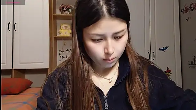 Lucky-xiuxiu online show from 19, 2, 2025