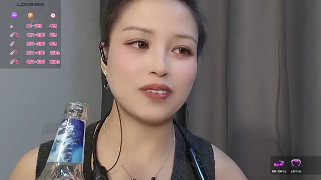 Lucky-xiuxiu online show from 28, 11, 2025