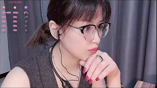 Lucky-xiuxiu online show from 14, 10, 2025