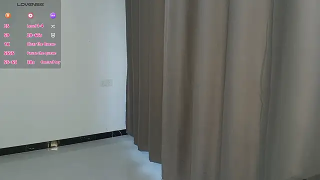 Lucky-xiuxiu online show from 9, 11, 2025