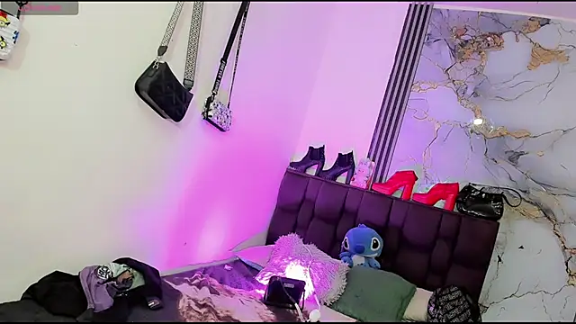 Snapshot of Gisele_fox chatting on 17, 6, 2026 Gisele fox online show from 17, 6, 2026