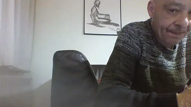 Snapshot of horndude187187 chatting on 6, 1, 2025 horndude187187 online show from 6, 1, 2025