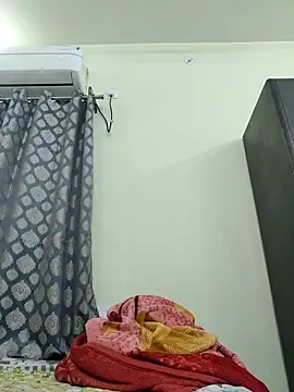 Snapshot of shreya1765 chatting on 8, 10, 2025 shreya1765 online show from 8, 10, 2025