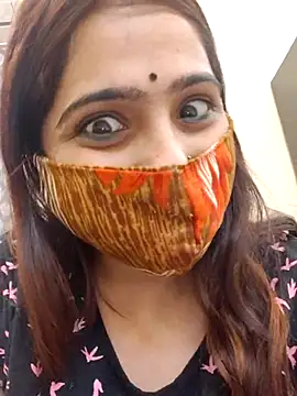 Snapshot of shreya1765 chatting on 30, 11, 2025 shreya1765 online show from 30, 11, 2025