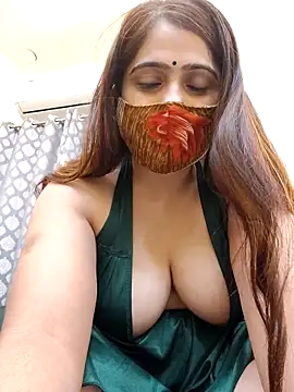 Snapshot of shreya1765 chatting on 26, 11, 2025 shreya1765 online show from 26, 11, 2025