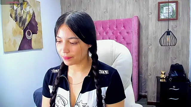 Snapshot of Brittany__18 chatting on 19, 1, 2025 Brittany 18 online show from 19, 1, 2025