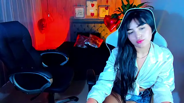 Snapshot of Brittany__18 chatting on 13, 2, 2025 Brittany 18 online show from 13, 2, 2025