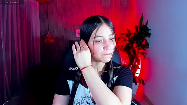 Snapshot of Brittany__18 chatting on 9, 1, 2025 Brittany 18 online show from 9, 1, 2025
