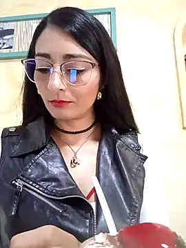 BELLA--26 online show from 27, 2, 2025