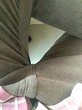 Snapshot of teluguu-rajj chatting on 7, 11, 2025 teluguu-rajj online show from 7, 11, 2025