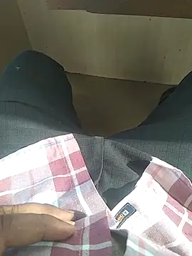 Snapshot of teluguu-rajj chatting on 18, 11, 2025 teluguu-rajj online show from 18, 11, 2025