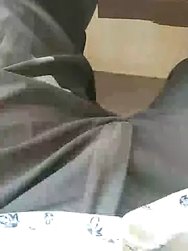 Snapshot of teluguu-rajj chatting on 17, 11, 2025 teluguu-rajj online show from 17, 11, 2025