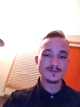 Snapshot of frankthefuck69 chatting on 13, 3, 2025 frankthefuck69 online show from 13, 3, 2025