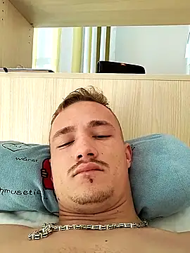 frankthefuck69 online show from 21, 10, 2025