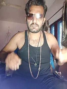 Snapshot of MAGNETICDADDY8 chatting on 13, 11, 2025 MAGNETICDADDY8 online show from 13, 11, 2025