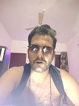 Snapshot of MAGNETICDADDY8 chatting on 3, 11, 2025 MAGNETICDADDY8 online show from 3, 11, 2025