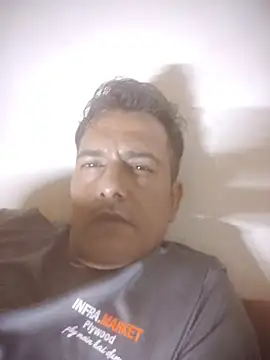 MAGNETICDADDY8 online show from 1, 10, 2025