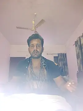 Snapshot of MAGNETICDADDY8 chatting on 2, 11, 2025 MAGNETICDADDY8 online show from 2, 11, 2025