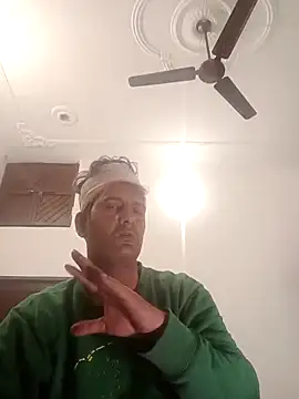 MAGNETICDADDY8 online show from 15, 3, 2025